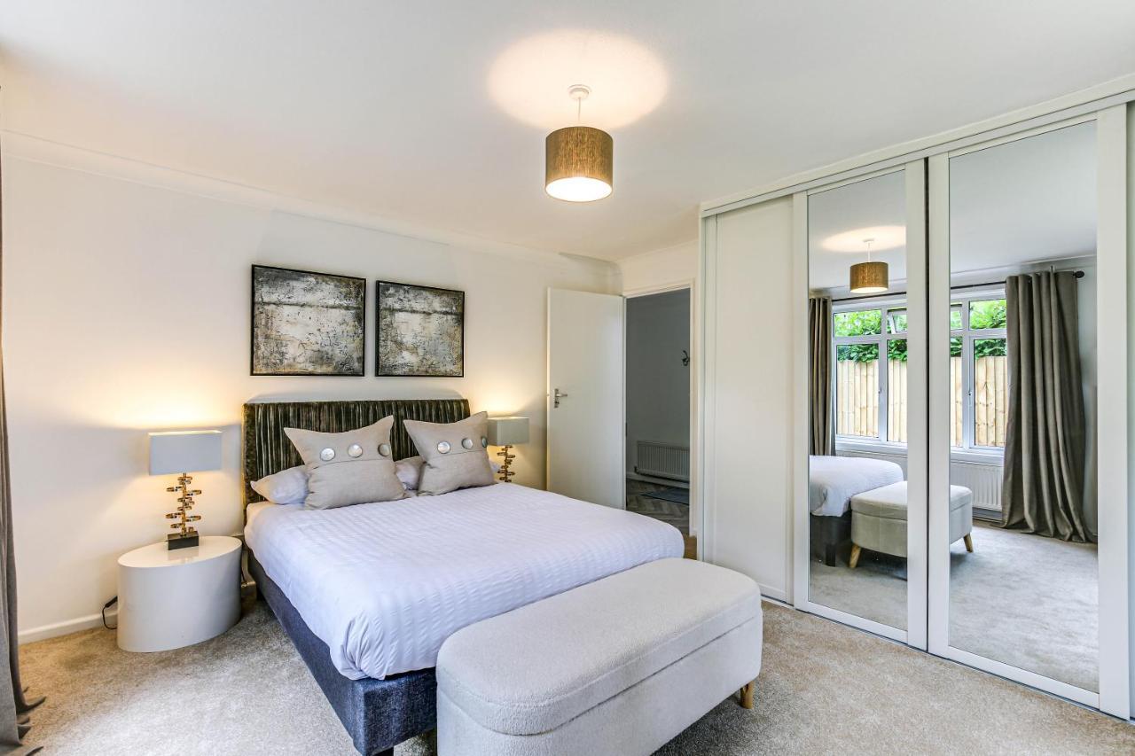 Lochiel Villa Tatsfield Екстериор снимка